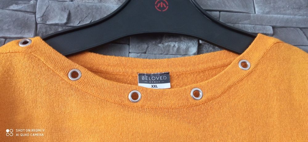 Cienki sweterek musztardowy Beloved r. 44