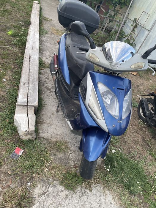 Продам скутер на докумтах