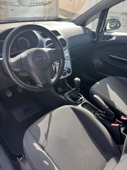 Opel Corsa 1.3CDTI comercial