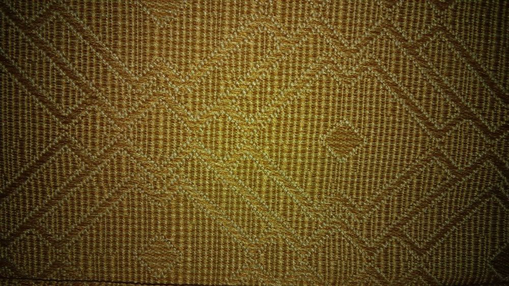 Cortinados em tecido às riscas