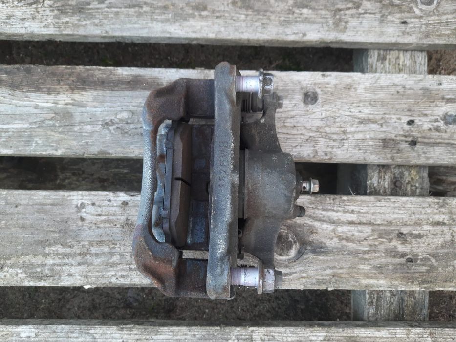 Zacisk Hamulcowy Prawy Mazda Cx-3