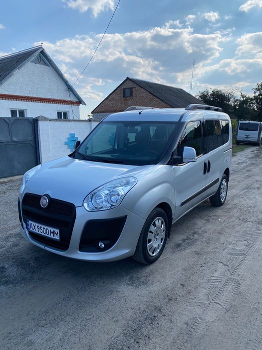 Fiat Doblo 2012 год,пассажир 7мест
