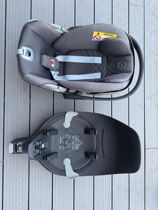Fotelik z bazą Cybex uzywany jak nowy