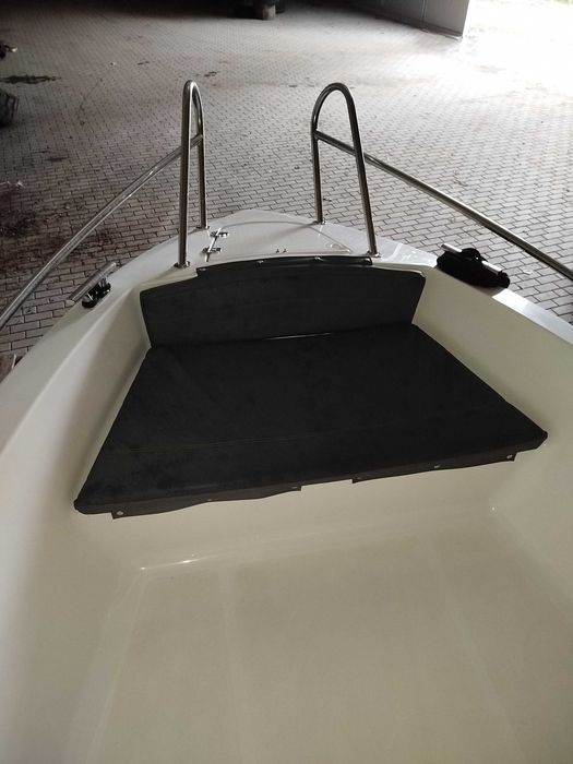 Łódź motorowa HydroMarin 5020 z silnikiem Honda 15 i przyczepą