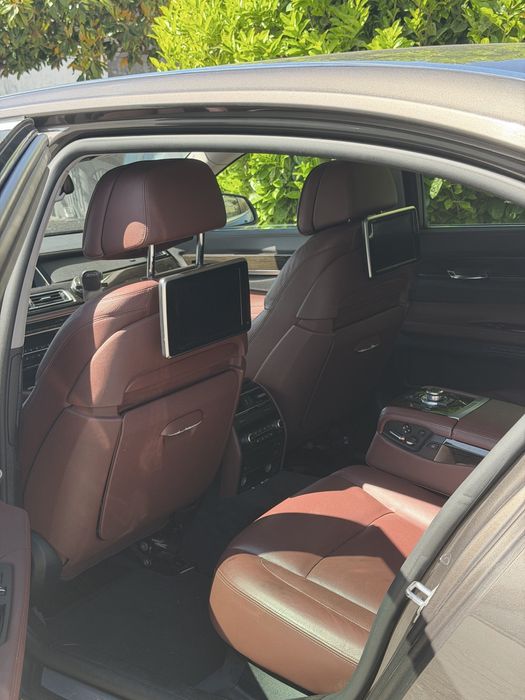 Bmw 750 Xdrive Ld.  Limosine