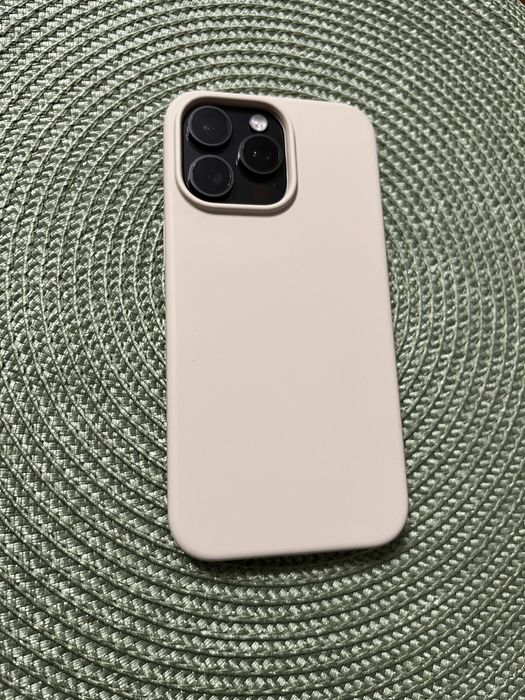 Orginalne etui na iPhone 15 pro max