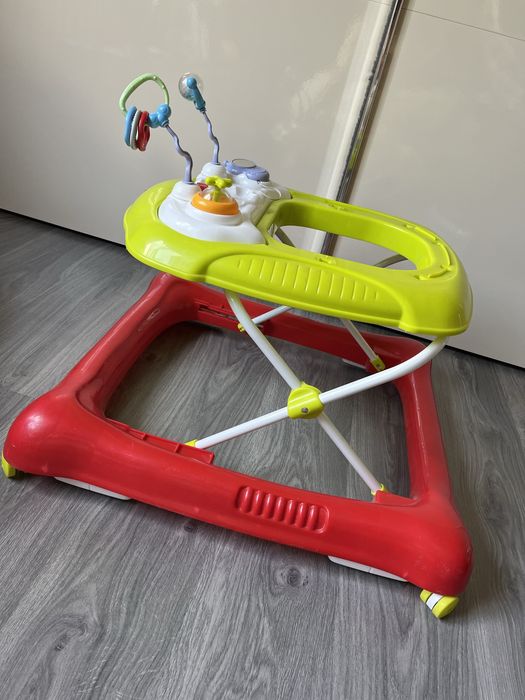 Дитячі ходунки , немає тканинного кріселка