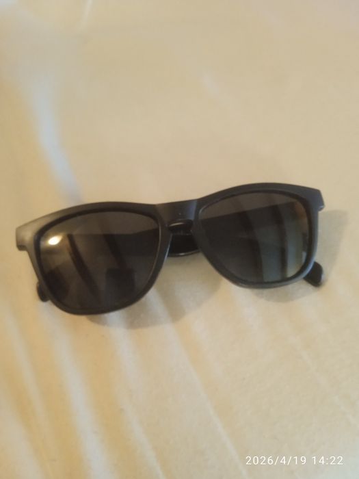 Okulary przeciwsłoneczne firmy ROOKIE+etui z materiału