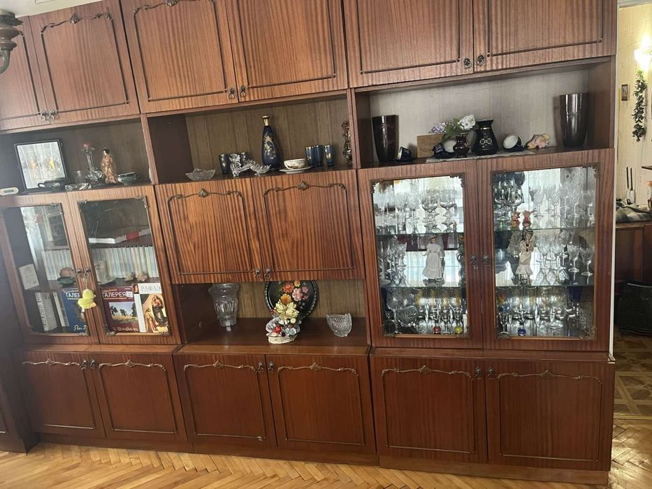 Віддам безкоштовно, стінку