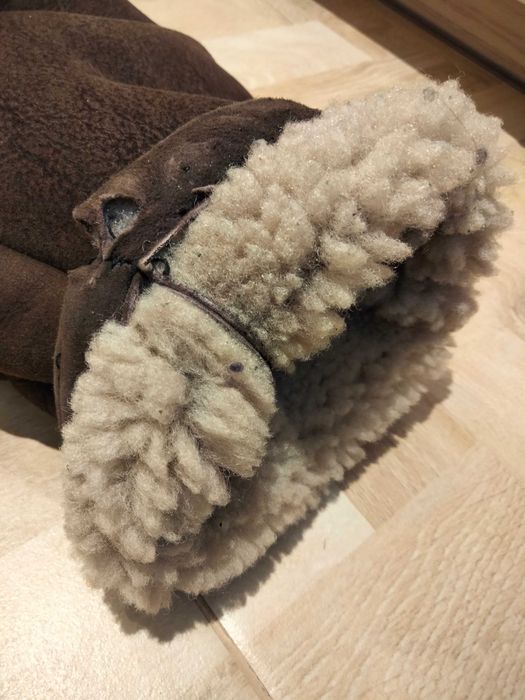 Prawdziwy naturalny damski kożuch z dawnych lat, rozm. ok. 38