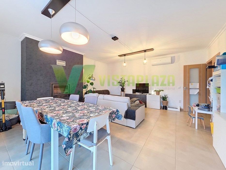Apartamento T3 perto da praia com garagem em Portimão