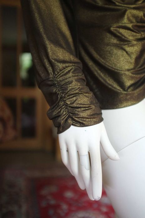 złota metaliczna wieczorowa marszczona bluzka Badgley Mischka brokat