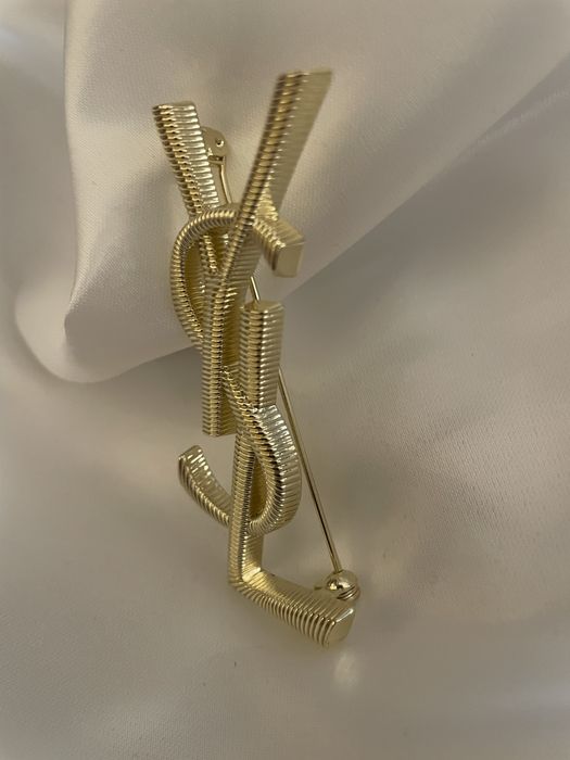 Broszka YSL 7cm.