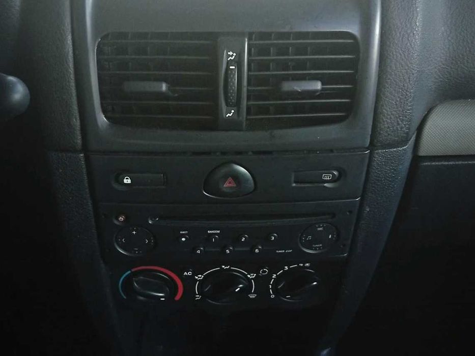 Renault Clio II 1.5 dCi Authentique (2003)