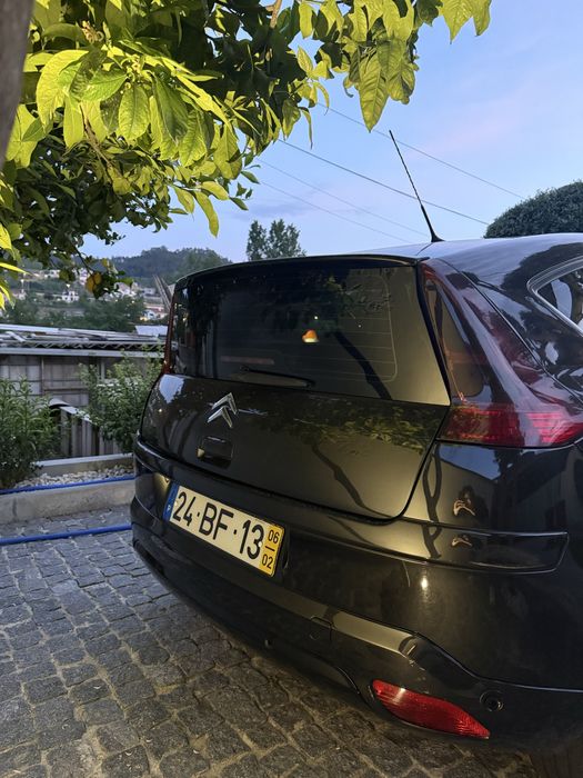 Citroën C4 1.4 | 2006 | 190.777 km | Muito Bom estado