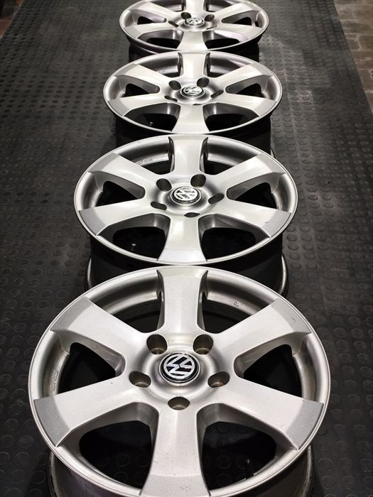 Диски R-17 5*130, 8j, et53, цо71,5 "VW" Tuareg