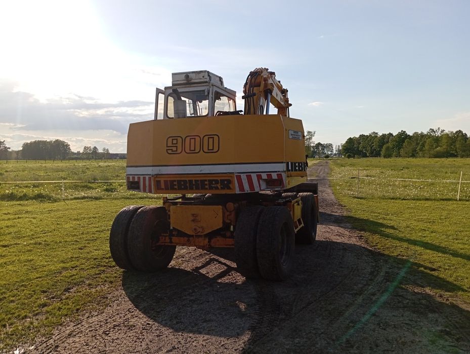 Koparka kołowa Liebherr 900