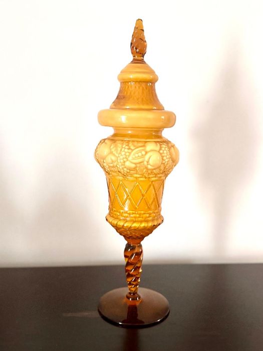 Vintage Bomboneira antiga impecavel