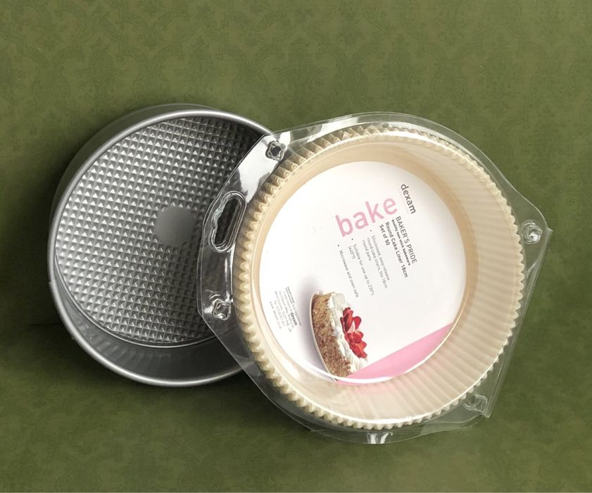 Nowa foremka do ciasta tortownica + Demax papier do pieczenia 50 szt