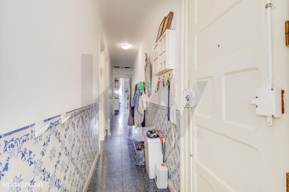 Apartamento T2+1 com elevado potencial de renovação no Centro de Lisbo