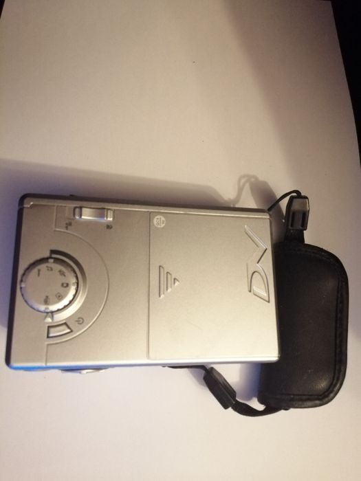 AIPTEK DV330 MP3 VGA Digital zoom 4x 1.5'' TFT LCD TV/PC playback