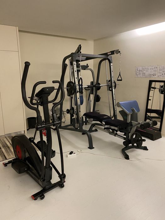 Smith Machine – Estrutura Profissional – Excelente Estado