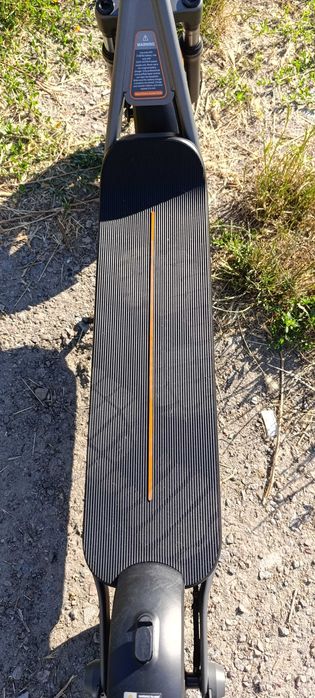 Продам електросамокат Xiaomi Electric Scooter 6 Lite GL
