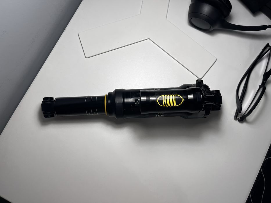 RockShox Super Deluxe Ultimate DH 250x75mm