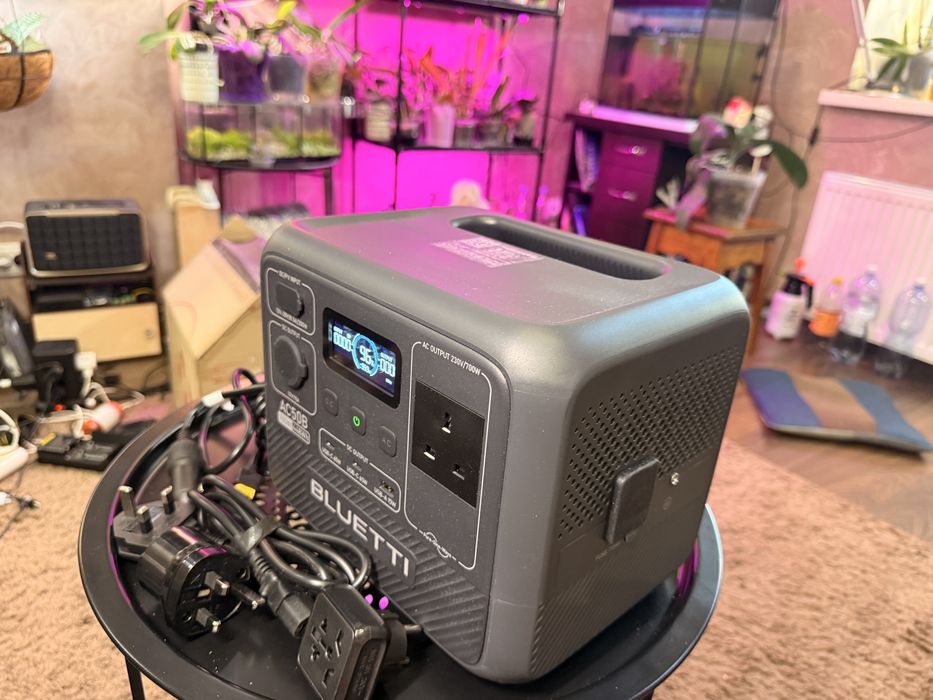 Продам зарядну станцію BLUETTI AC50B