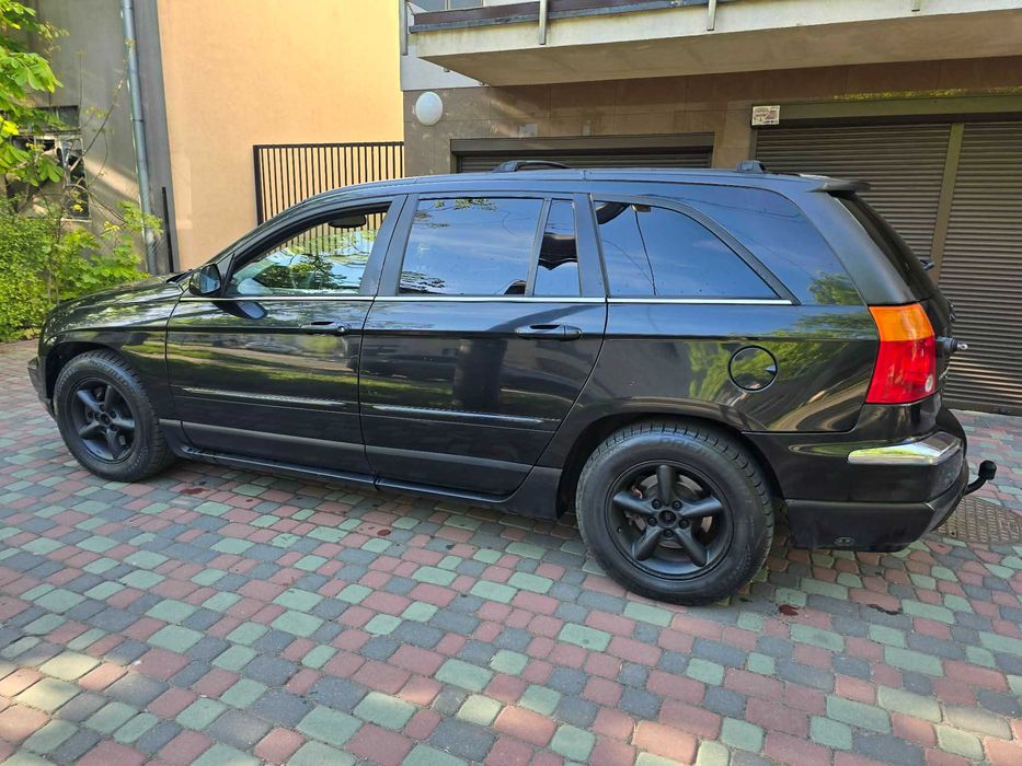 Chrysler pacifica