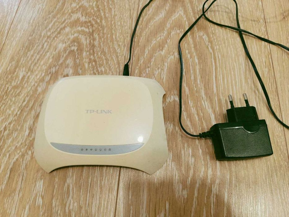 Роутер TP-LINK TL-WR720N