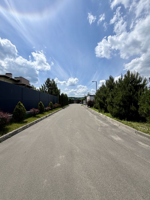 КМ Water village Продаж 1 поверхових будинків 330 м² з виходом на воду з басейном ділянки від 10 соток Романків Киівська область Новообухівська траса