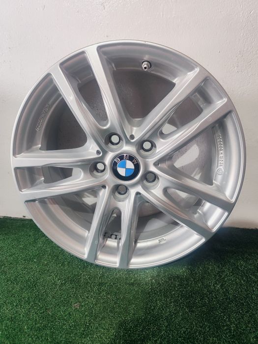 Felgi aluminiowe BMW 1-3-x1 5x112-et52-7J-16"- stan bdb TPMS