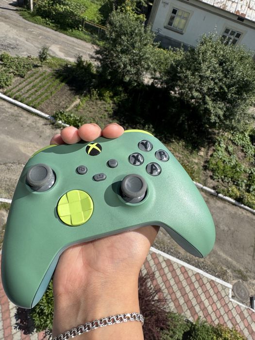 Xbox Wireless Controller Limited Edition Green