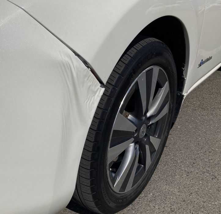 Nissan Leaf 2015 SL - не биток!