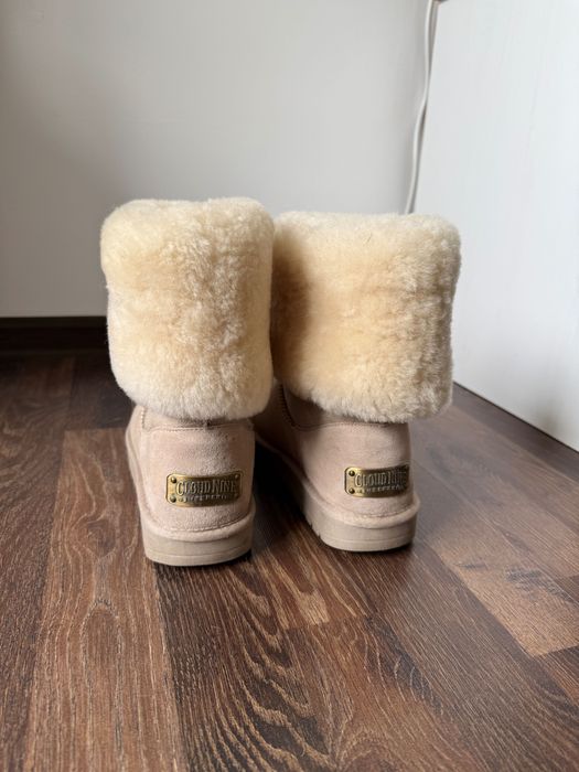Уггі з натуральної овчини Cloud Nine Sheepskin