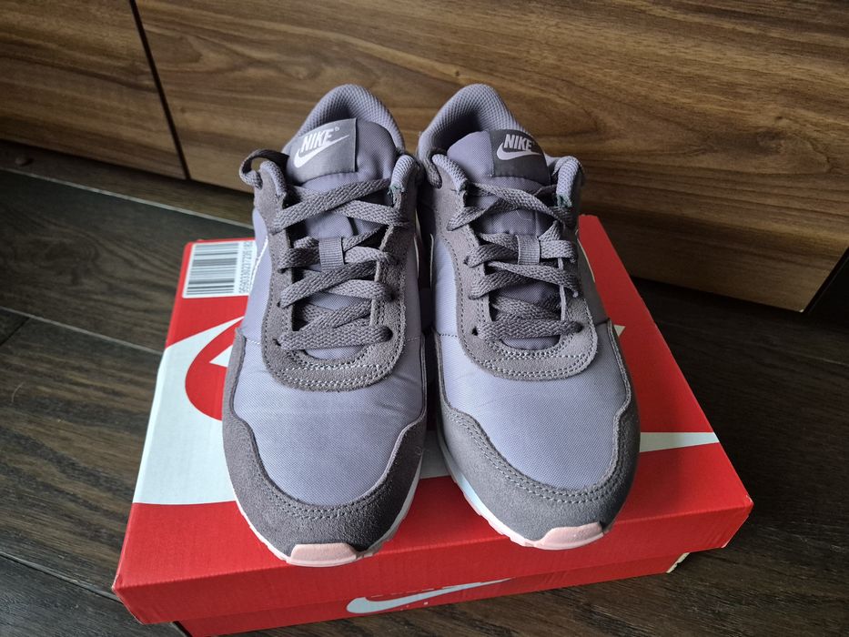 sneakersy Nike MD Valiant 38 nowe