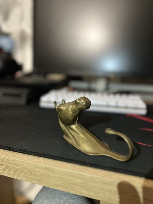 Antyczny wieszak w kształcie głowy konia, wykonany z mosiądzu!