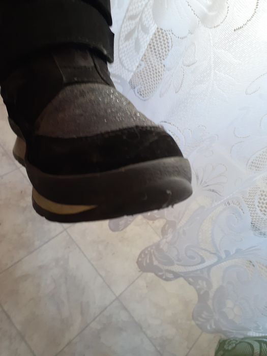 Чоботи на дівчинку 35 розмір