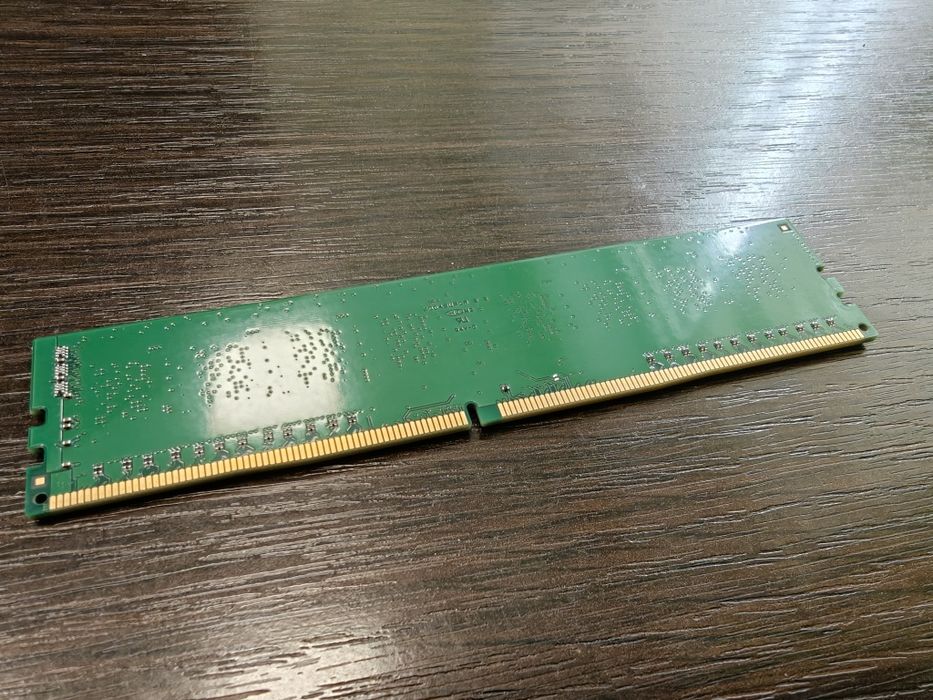 Оперативна пам'ять GOODRAM DDR4 4GB 2400MHz ОЗУ GR2400D464L17S/4G