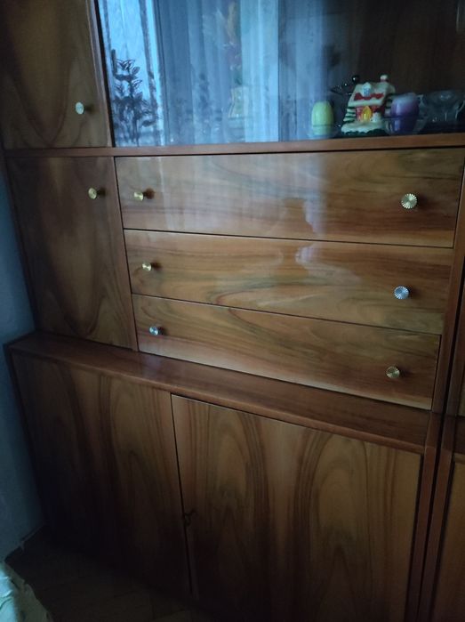 Meblościanka koniec lat 70, połysk, 4 el. + Ława rozkładana GRATIS!!!