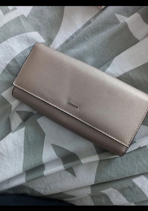 Carteira Vilanova dourada