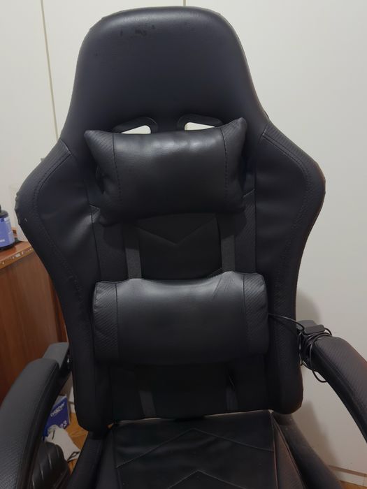 Gaming chair with Massage