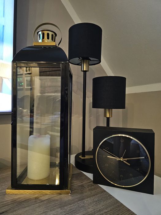 Lampa stojąca, zegar oraz lampion Home and You