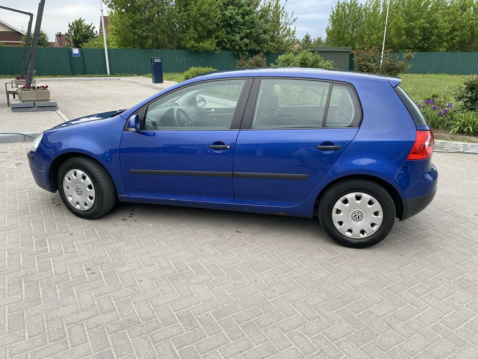Golf 5 в хорошем состоянии