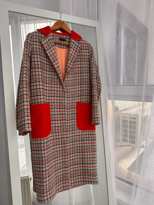 Пальто бренду VMMA, 80% вовни, тепле та красиве