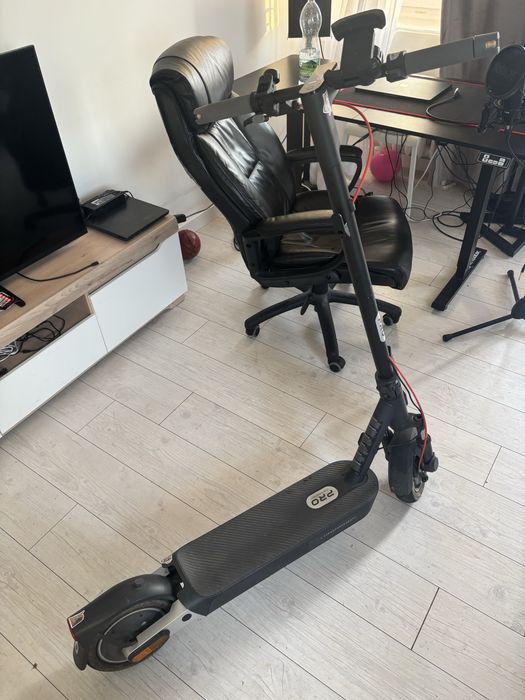Hulajnoga elektryczna XIAOMI Scooter 5 pro 60km 350W 10" Czarny