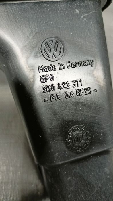 VW Passat B5 FL zbiorniczek płynu wspomagania