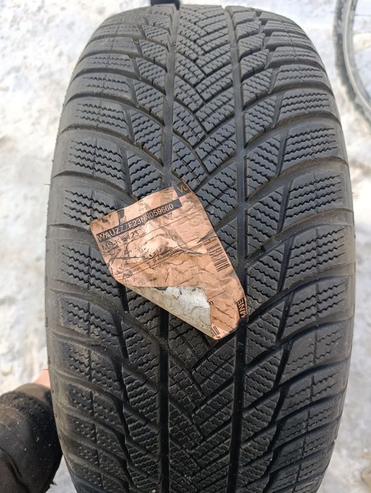Шина 225/55/18 Bridgestone