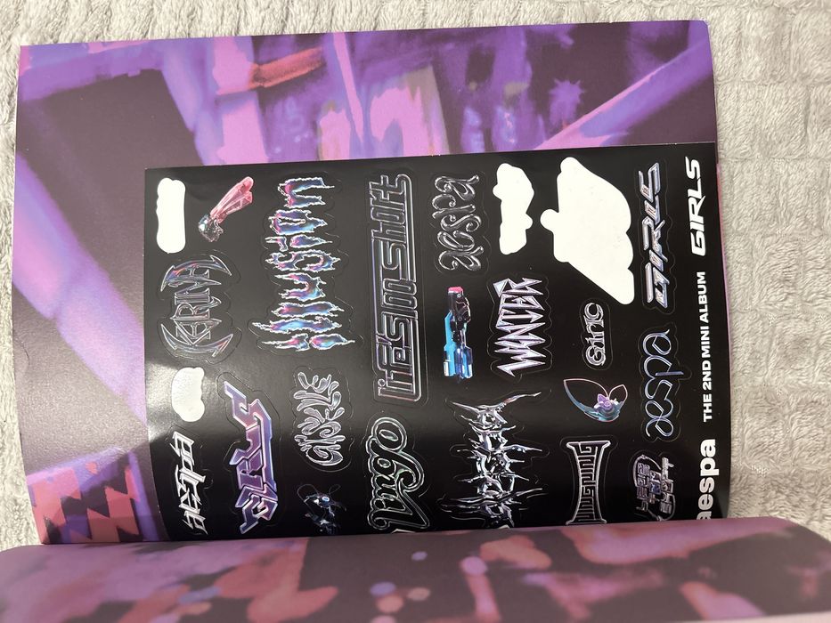 Aespa-GIRLS (2nd Mini Album) Real Word Ver.